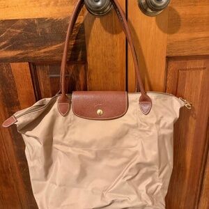 Beige longchamp